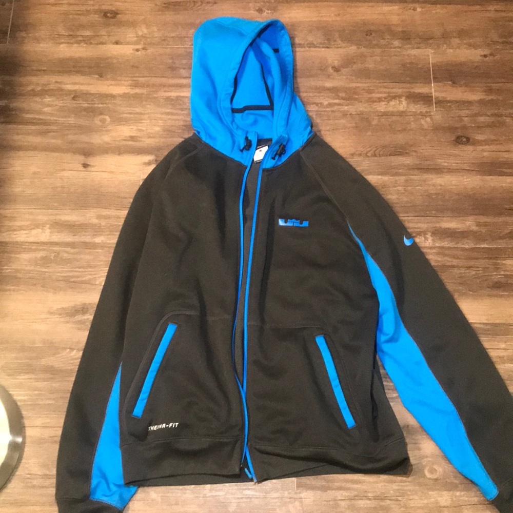 Zip up